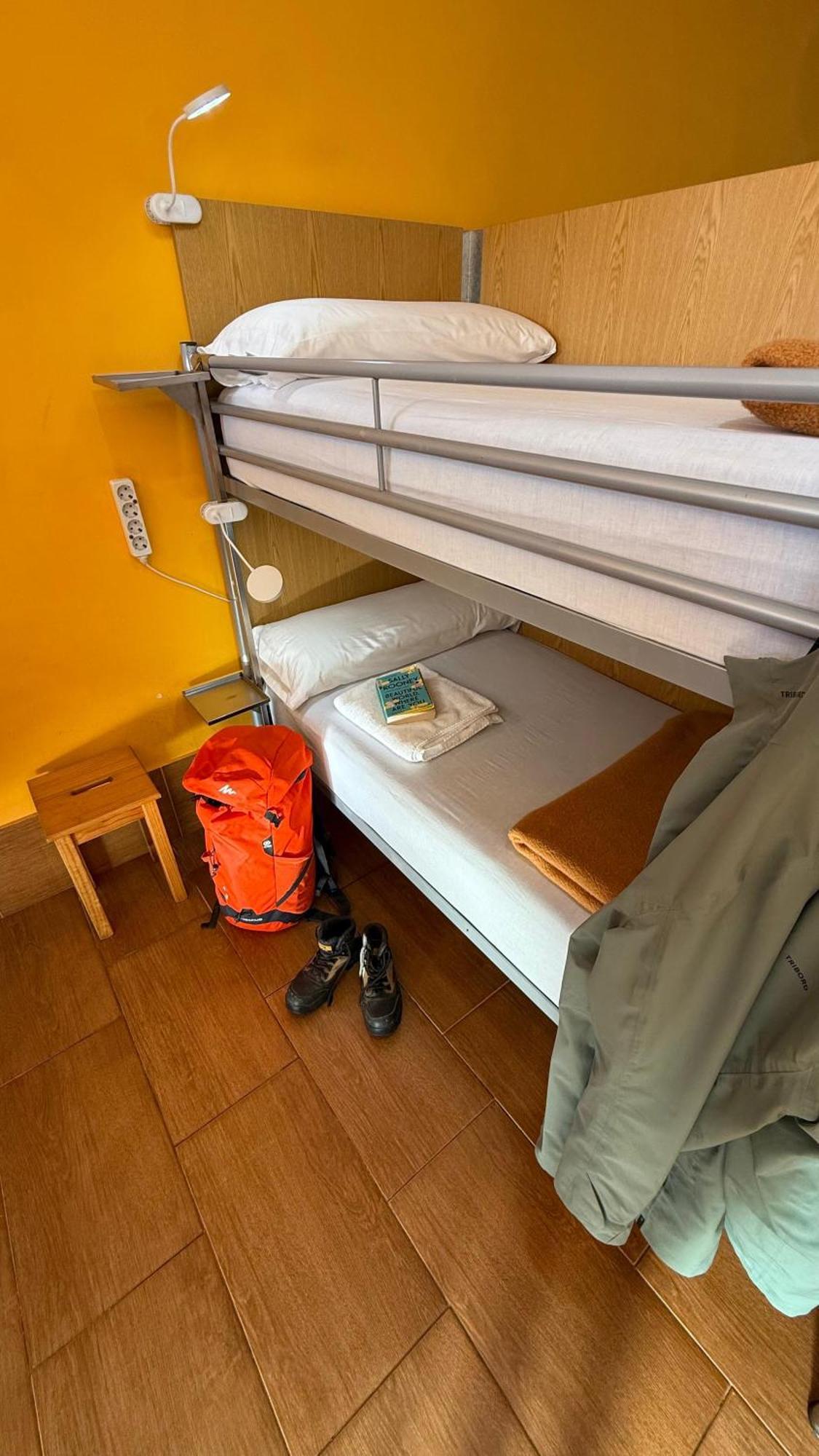 Albergue Lecer Sobrado Porta Bagian luar foto